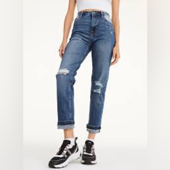 NWT DKNY Waverly Straight Leg Jeans - Picture 1 of 8